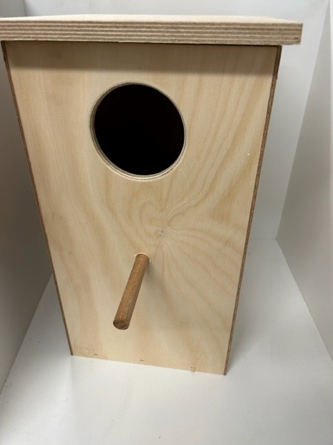 Plywood 18" Parrot Breeding Box w internal ladder